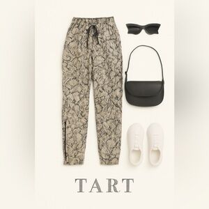 Tart Black and Gray Patterned Women's Joggers